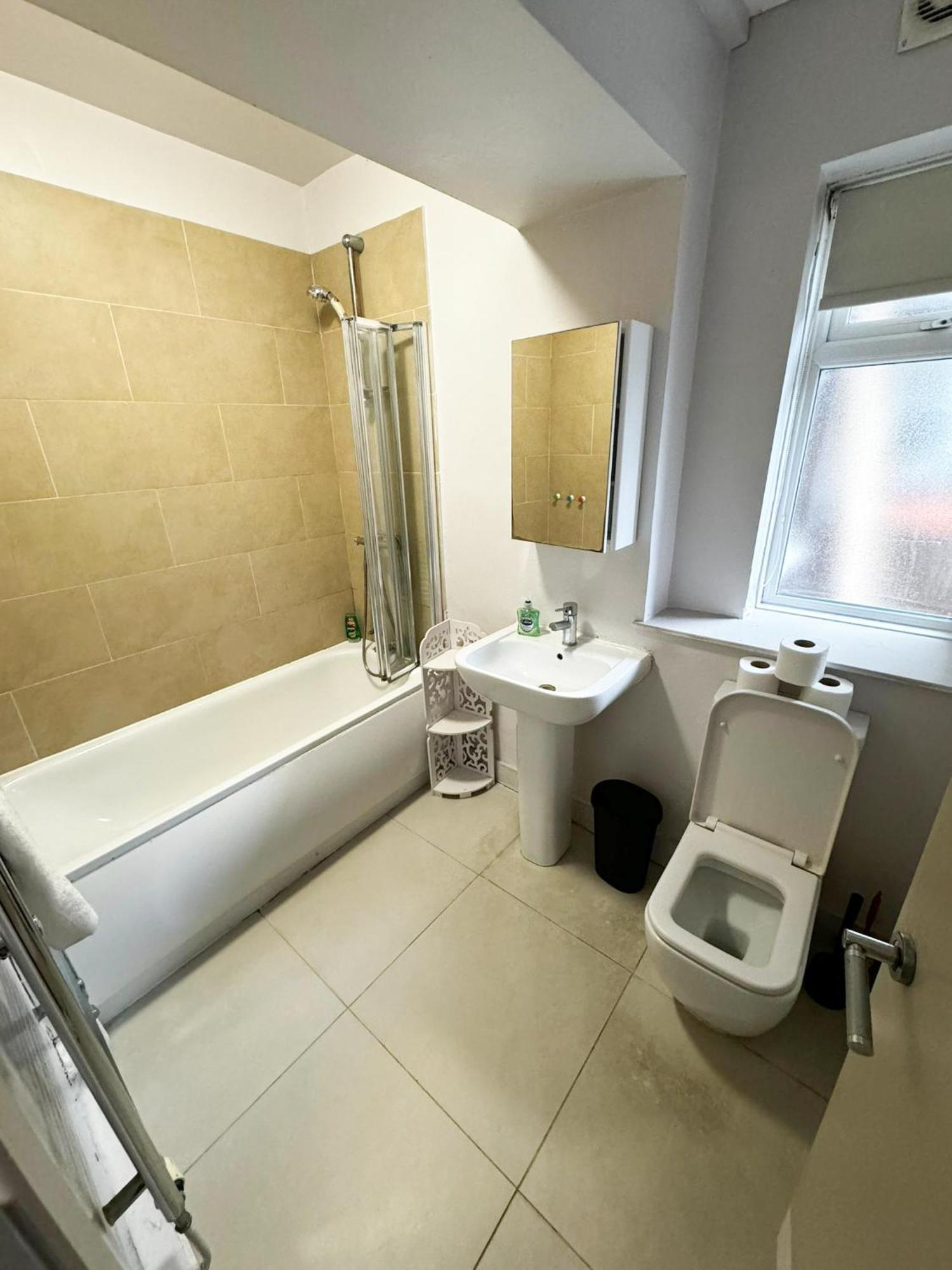 Cricklewood Apartment London Exterior photo