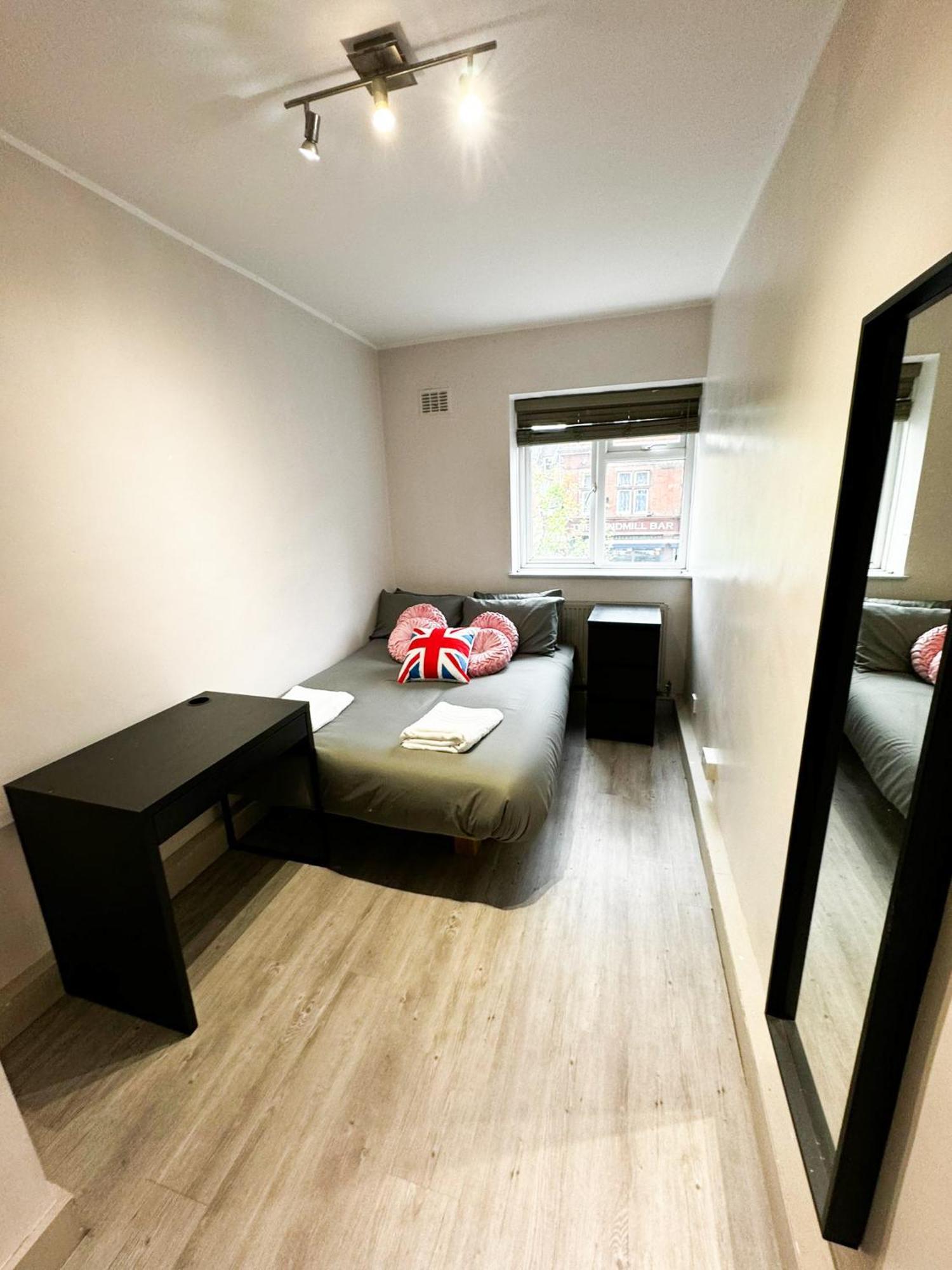 Cricklewood Apartment London Exterior photo